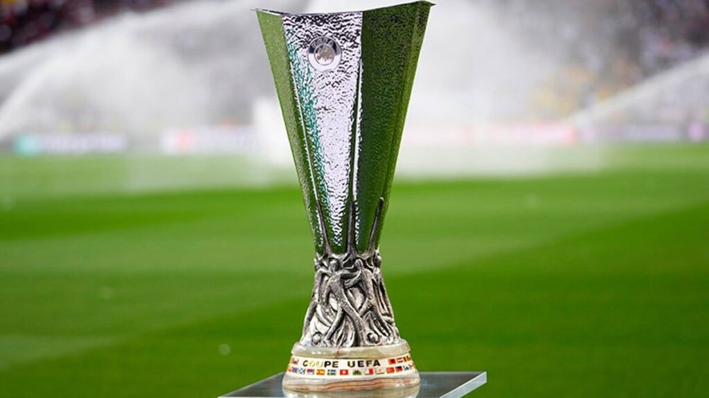 besiktas ve galatasaray uefa avrupa liginde sahaya cikacak iste haftanin programi GOLiIajv