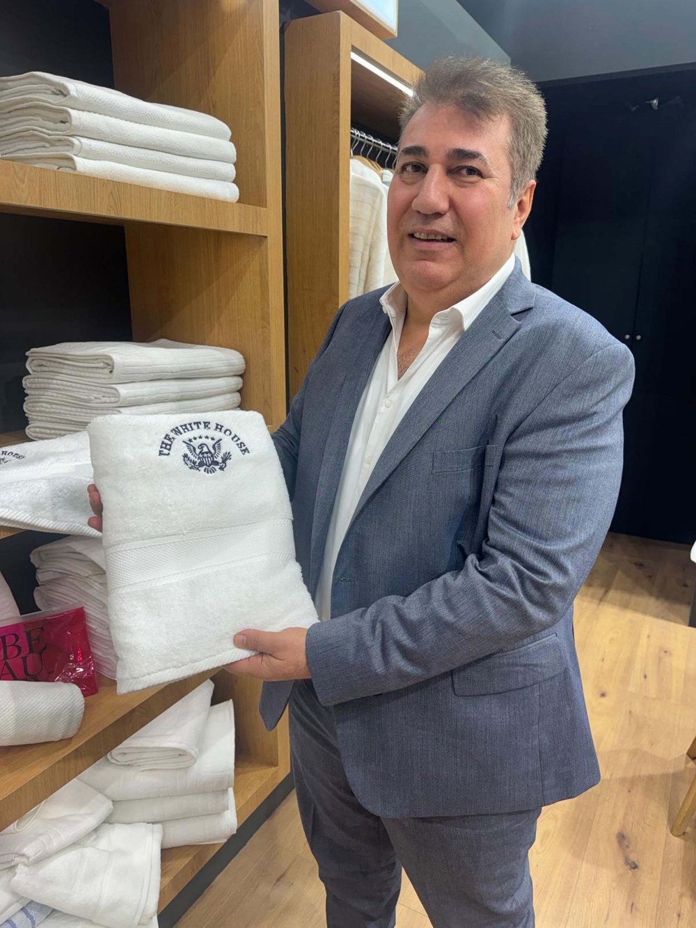 beyaz saraya denizliden el havlusu 1 gQ9gKb9Y