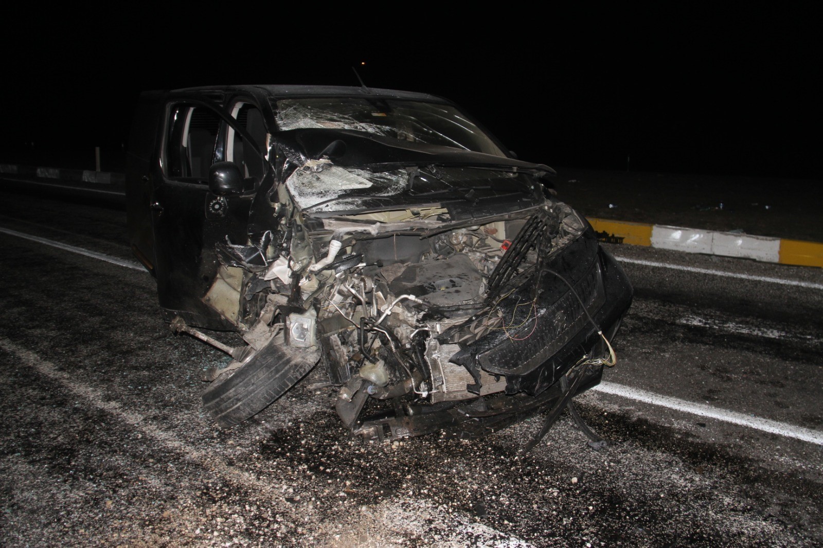 beysehirde feci kaza koreli turistleri tasiyan minibus ile otomobil carpisti 2 olu 6 yarali AUhcrrRy