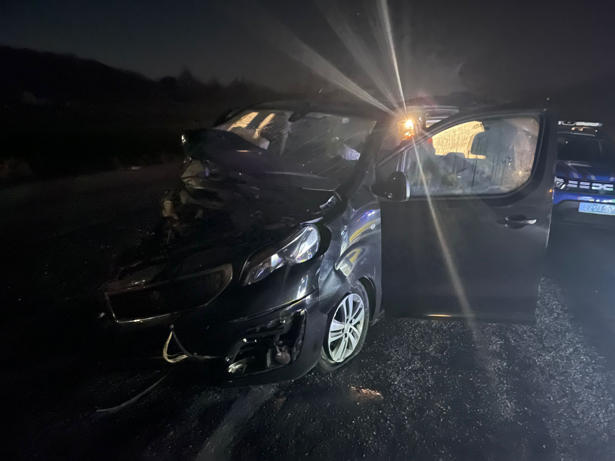 beysehirde feci kaza koreli turistleri tasiyan minibus ile otomobil carpisti 2 olu 6 yarali hEUKE8SV