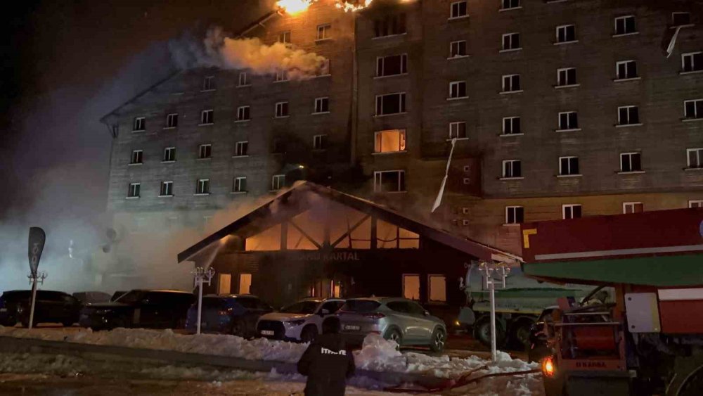 bolu kartalkayada otel yangini olu ve yaralilar var 0 UOy7O6ch