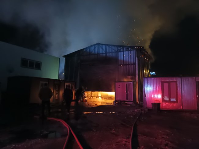 bursada fabrikada korkutan yangin 0 O4Eyszy2