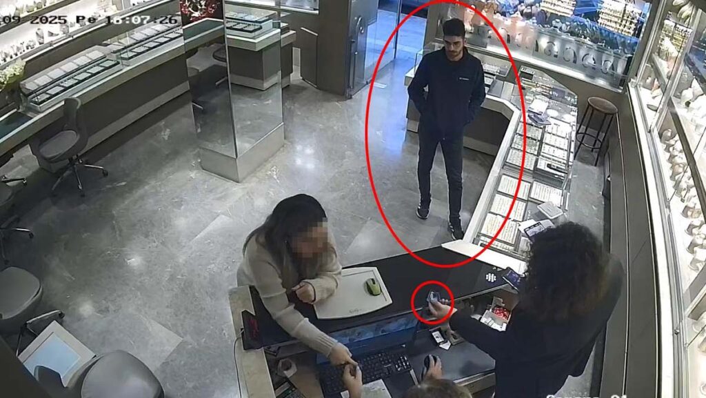 bursada sahte altin vurgun 129 adet gram altin yakalandi khzMYVXl