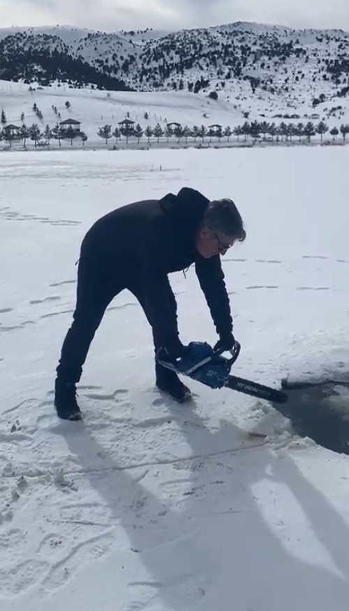 buzu testereyle kesti balik avladi 0