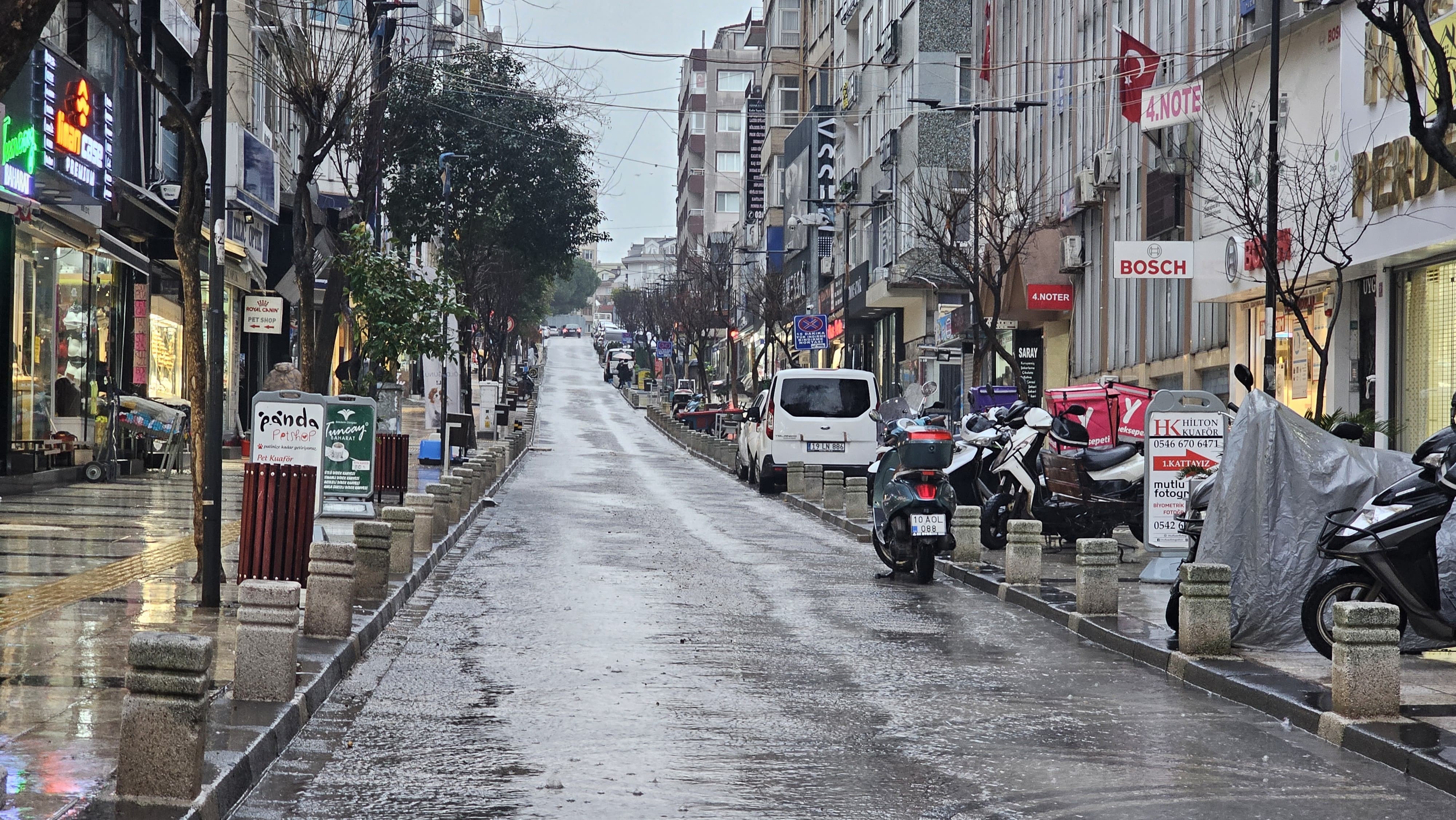 cadde ve sokaklar gole dondu 1 5HKpfg9t