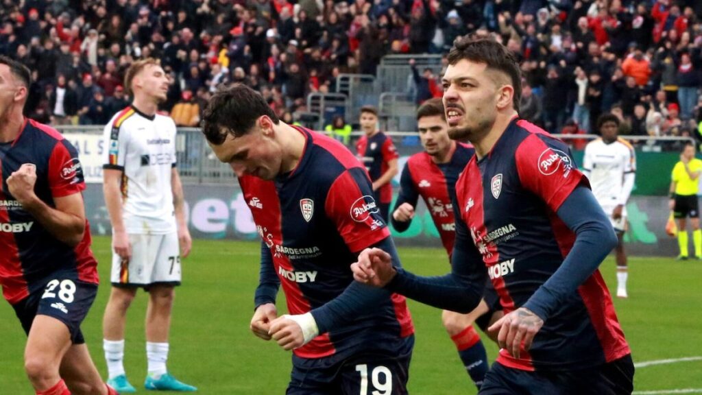 cagliari lecceyi 4 1 yendi TdOB8B8v