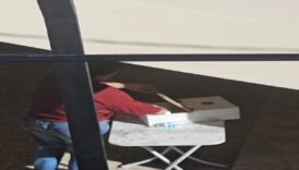 cemaatin yardim kutusuna attigi paralari calan supheli kamerada wPbv2UhL