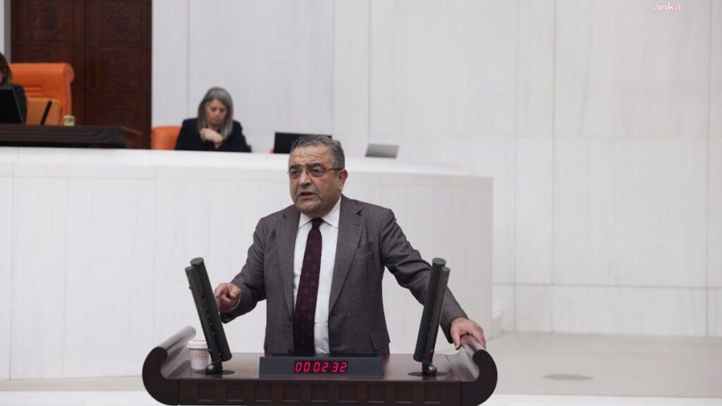 chp diyarbakir milletvekili sezgin tanrikulundan umit ozdagin gozaltina alinmasina tepki ERCRT1ut