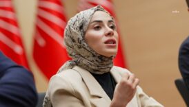 chp genel baskan yardimcisi sevgi kilic umit ozdagin gozaltina alinmasina iliskin tepki gosterdi vLHfAPeY