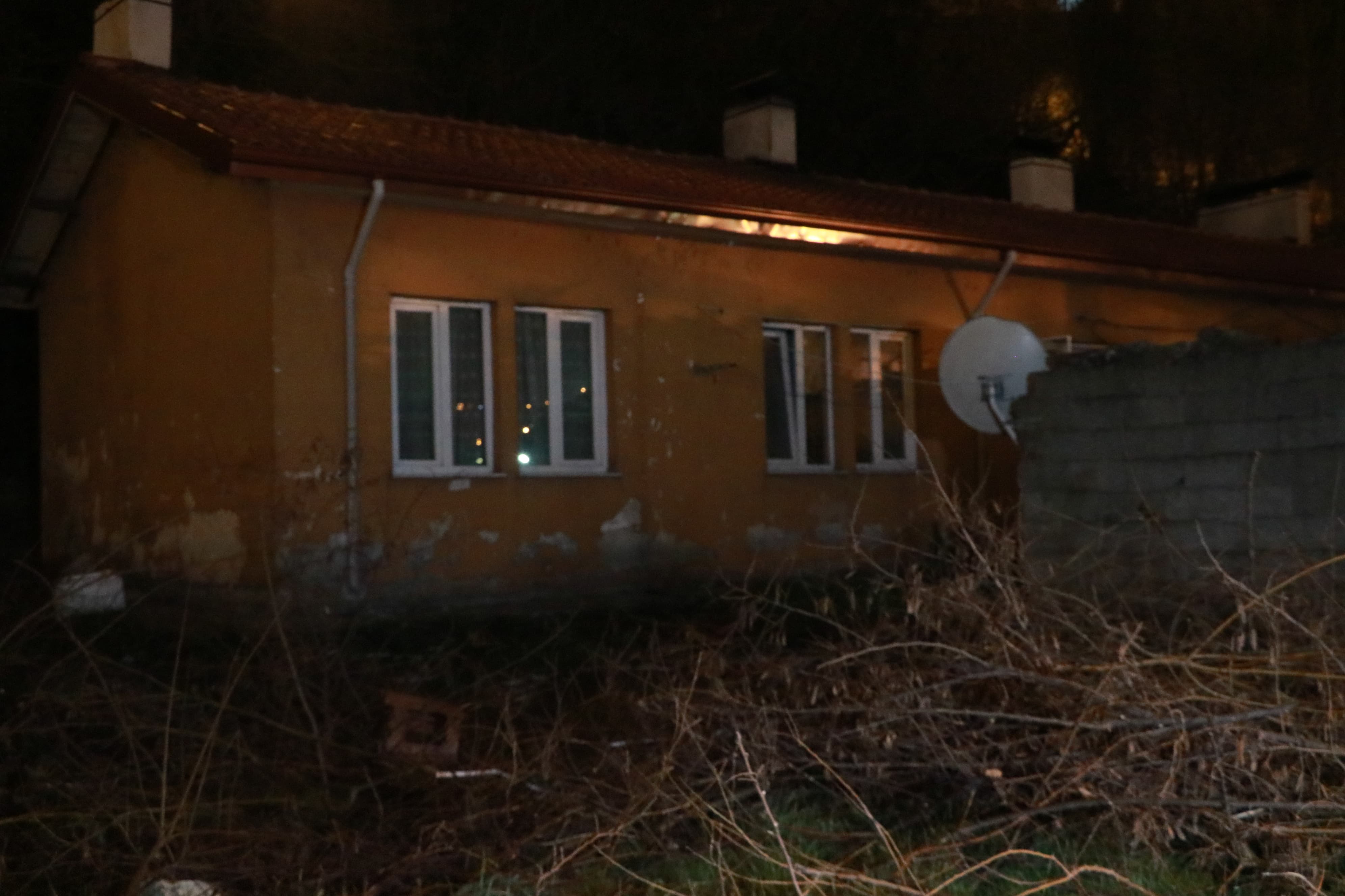cinayet davasinda bir garip olay tanik cezaevindeki saniga evlilik teklif etti 2 blbAJpsc