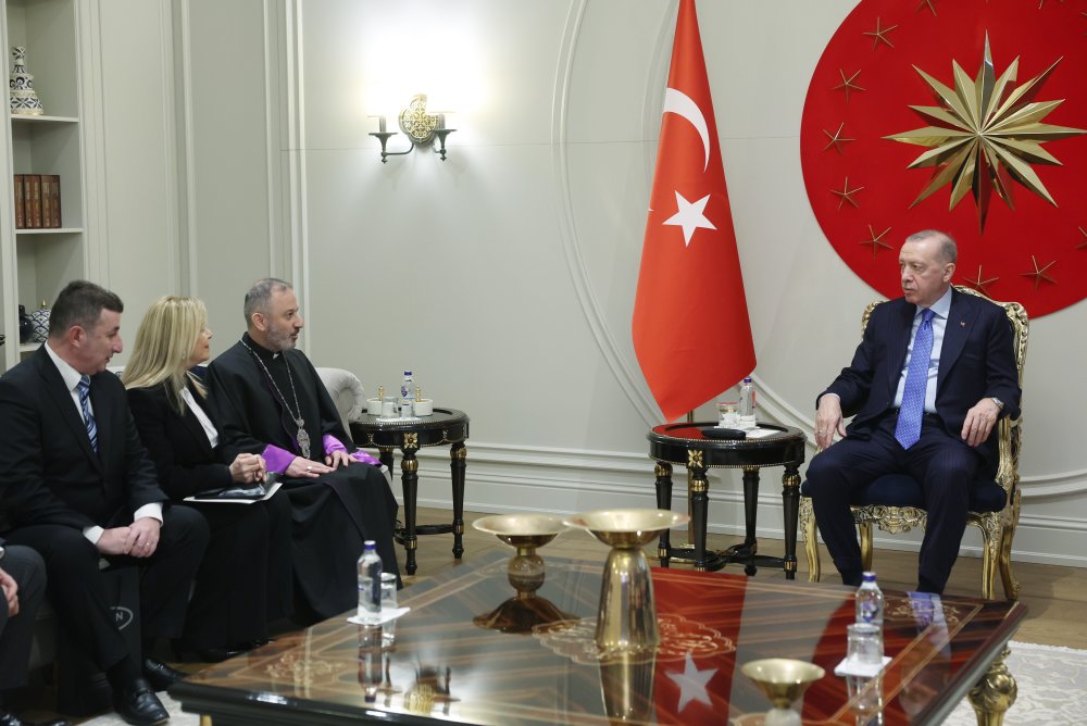 cumhurbaskani erdogan vartan kerabaydzar kirakos kazanciyani kabul etti 1 mWHPqkB6