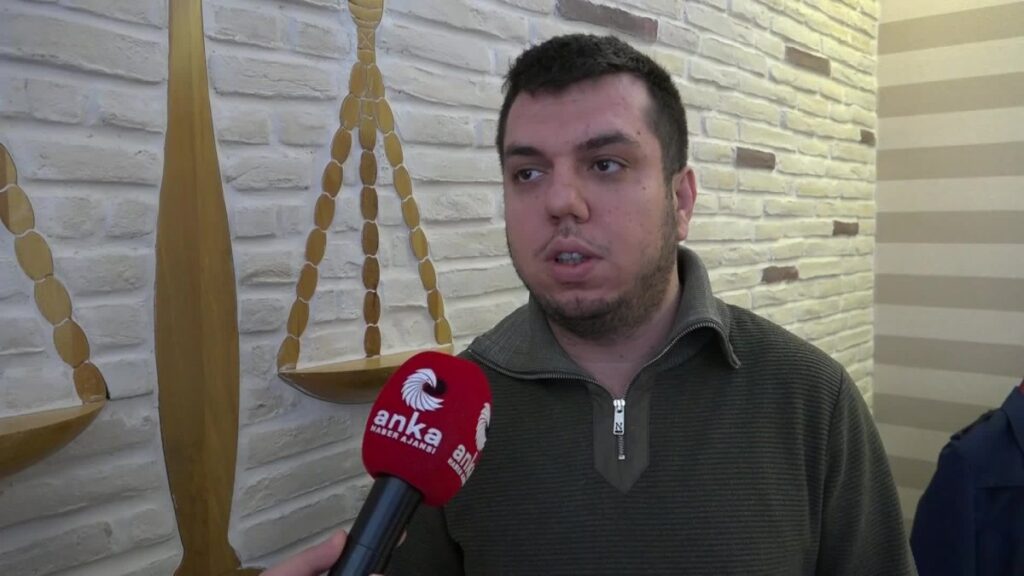 depremde yikilan manolya sitesinde annesini kaybeden muduroglu asli kusurlu cikan saniklarin gereken cezayi almalarini ZjVjlyQU
