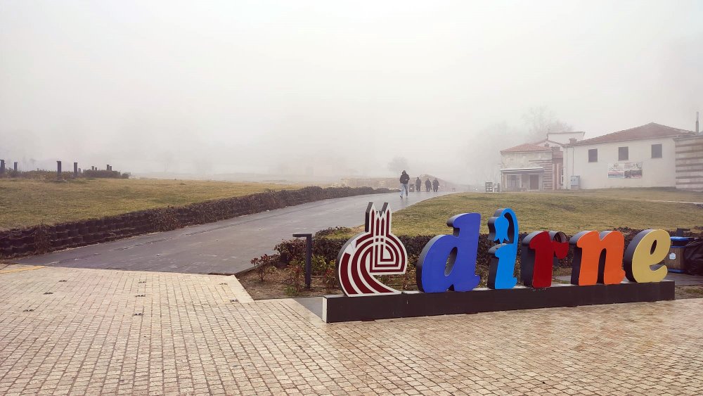 edirnede yogun sis etkili oldu gorus mesafesi 50 metrenin altina dustu 4