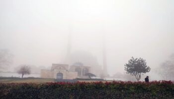 edirnede yogun sis etkili oldu gorus mesafesi 50 metrenin altina dustu QUsc48YA