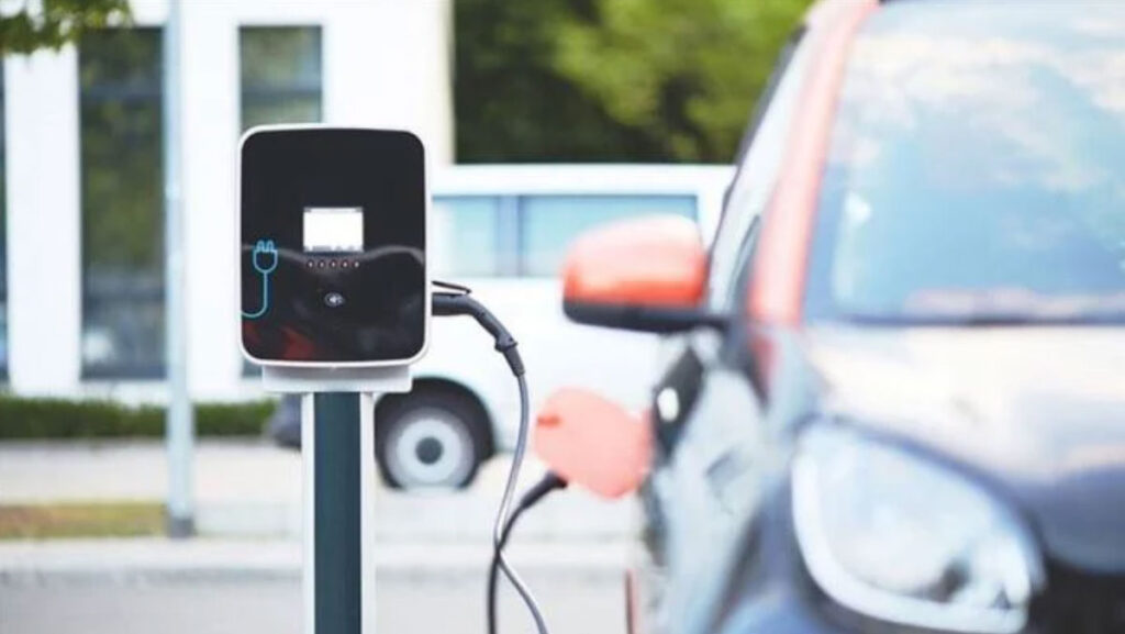 elektrikli arac satislarinda rekor hem dunyada hem de turkiyede buyuyor J4g3P2s6