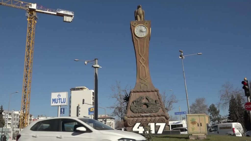 emeklilerden iktidara cagri yoksulluk olumdur erken secim istiyoruz 2MkN1KMq