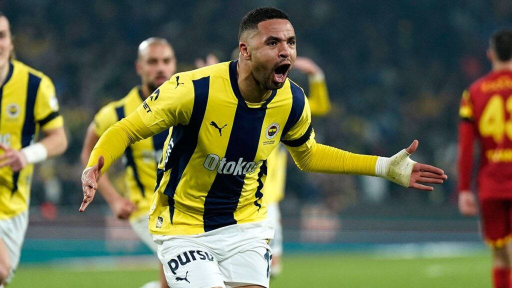 en nesyri fenerbahceye bayrami yasatti YUwW6aKf