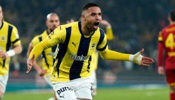 en nesyri fenerbahceye bayrami yasatti YUwW6aKf