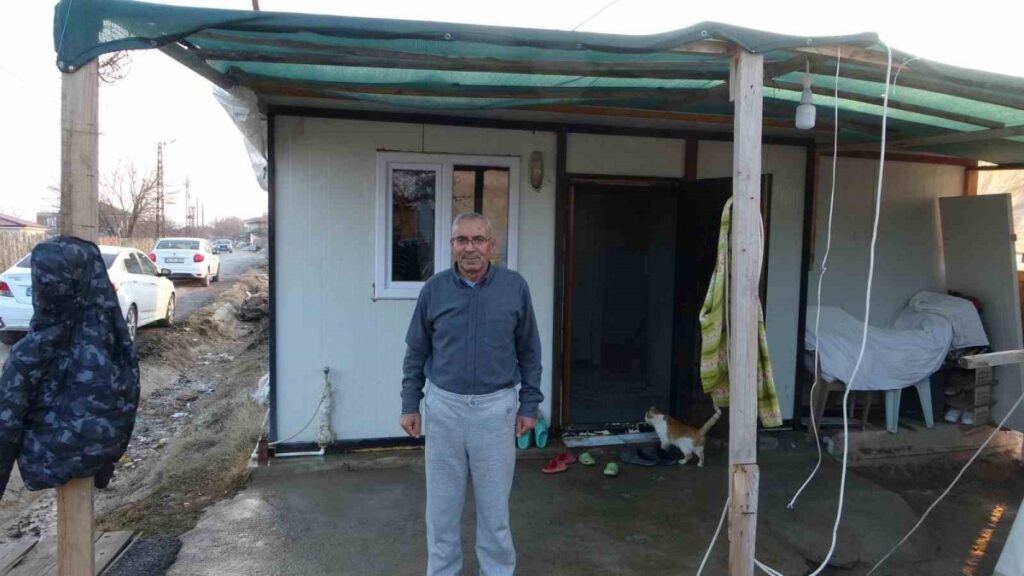 evim yok cadirda kaliyorum diyen kadinin esi anlatti esimin sozleri carpitildi 48mv3CTn