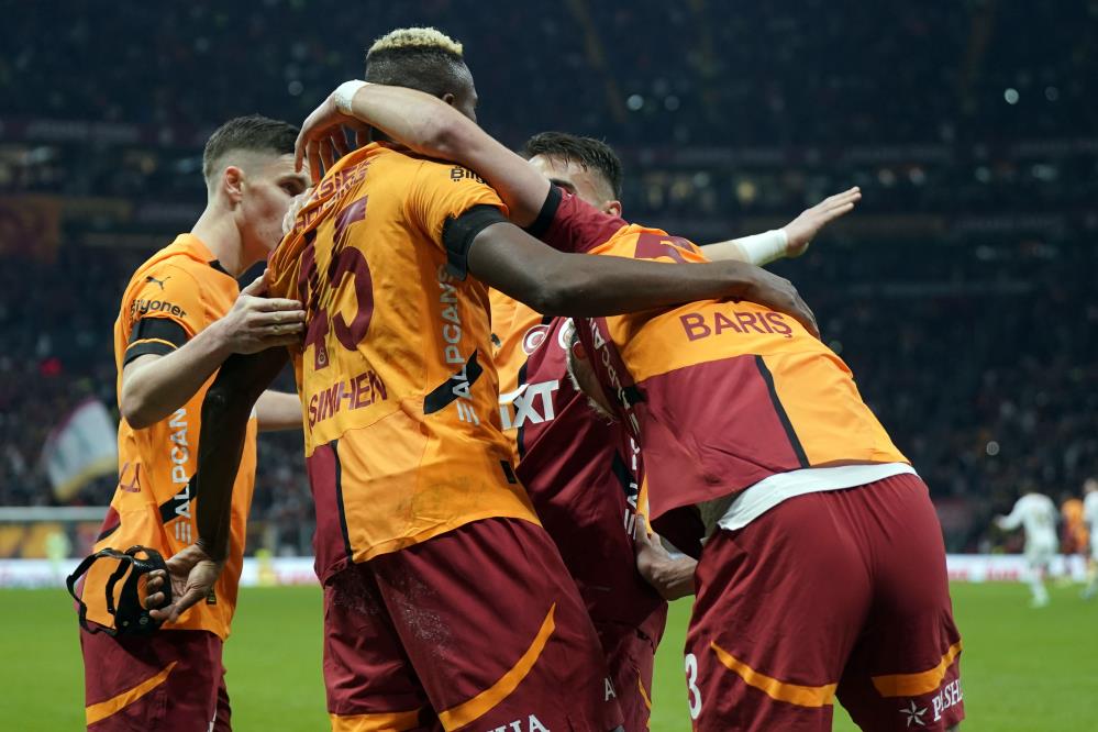 fatih terim gozunu galatasarayin yildizina dikti kasa para dolacak 1 c8hQSSKZ