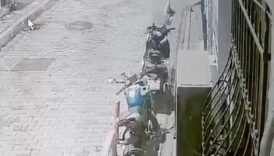 fatihte motosiklet fari hirsizlari kameraya yakalandi UKKSRmXA