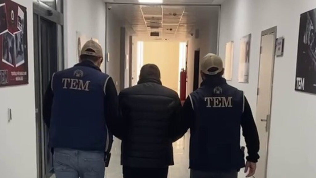 feto operasyonu komiser sinavi yardimciligi sorularini temin etmisti Zb24gyBP
