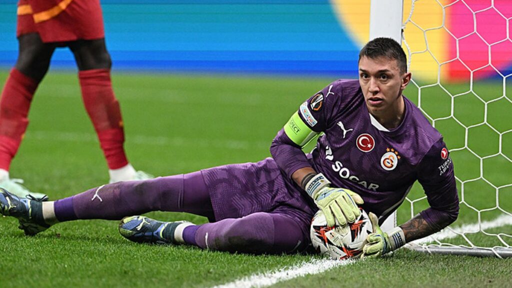 galatasaray taraftarlari musleradan ozur dileyecek rekora hazirlaniyor 3OQJaILa