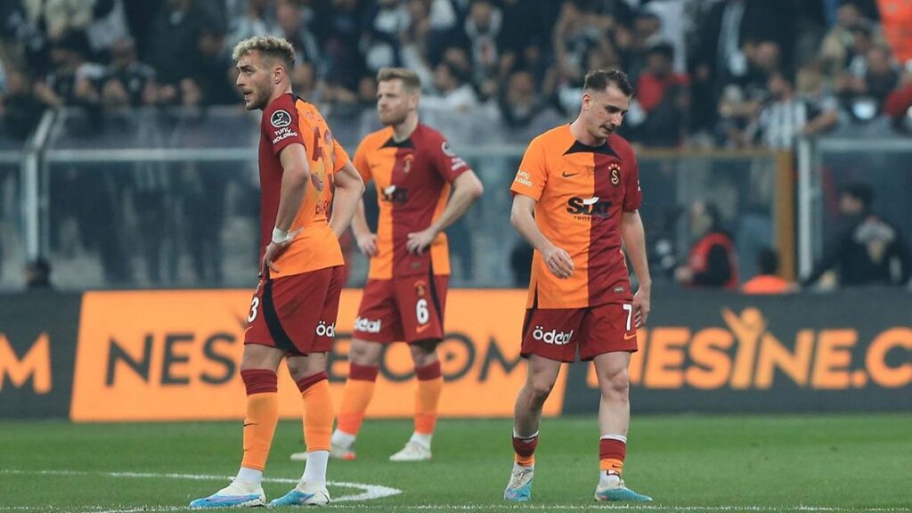 galatasarayda savunma alarm veriyor 2EPiqxEW