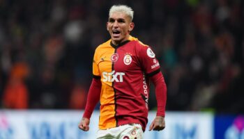 galatasarayin dinamosu torreira yolcu mu CFp1aOwF
