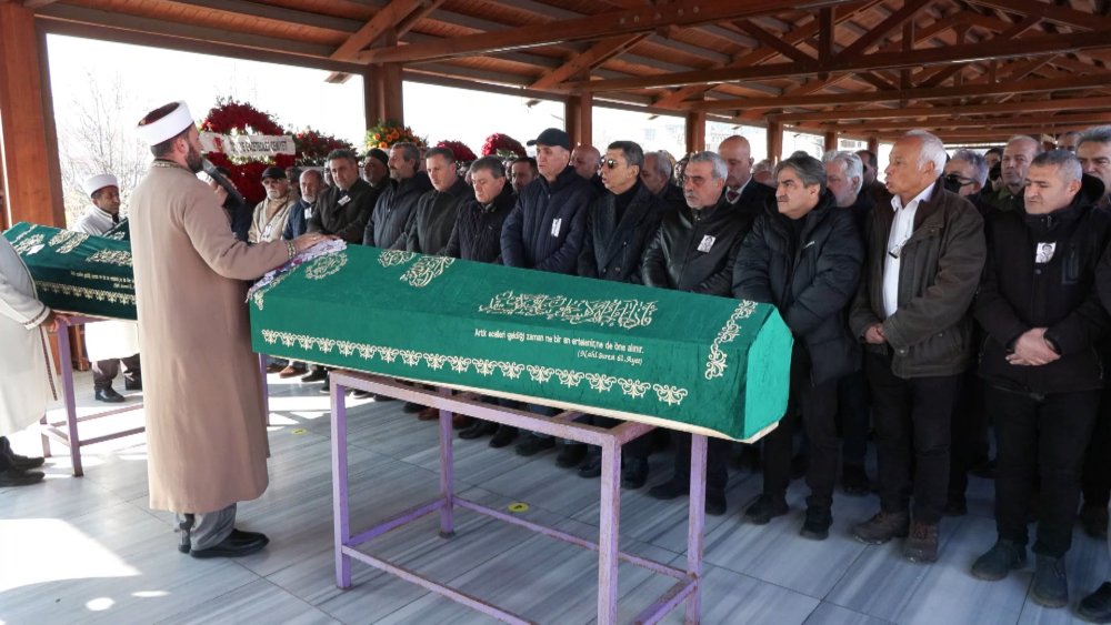 gazeteci gulsen ahiskaya son veda 6 zmTuCbrc