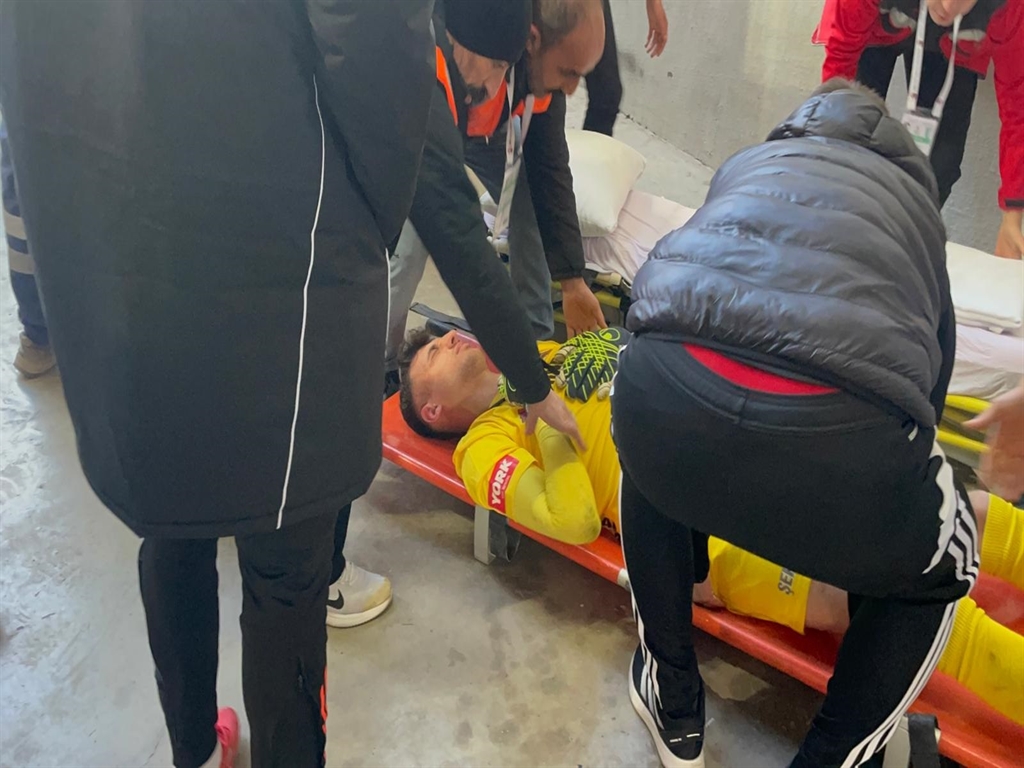 gaziantep fk kalecisi burak bozan hastaneye kaldirildi 0 A4LhvWuE