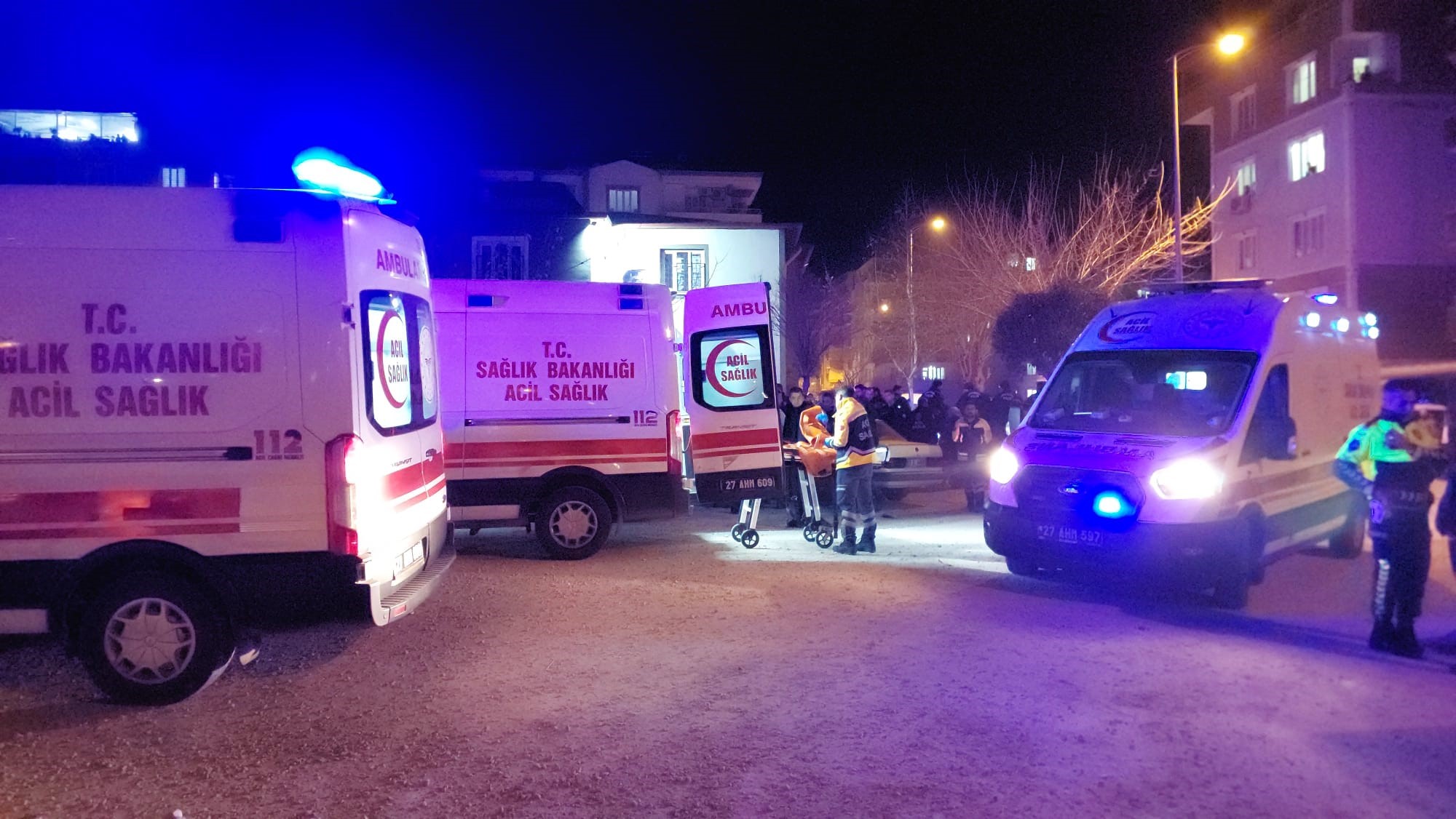 gaziantepte taziye evine silahli saldiri 2 olu 3 yarali 1 p9MP7wVD