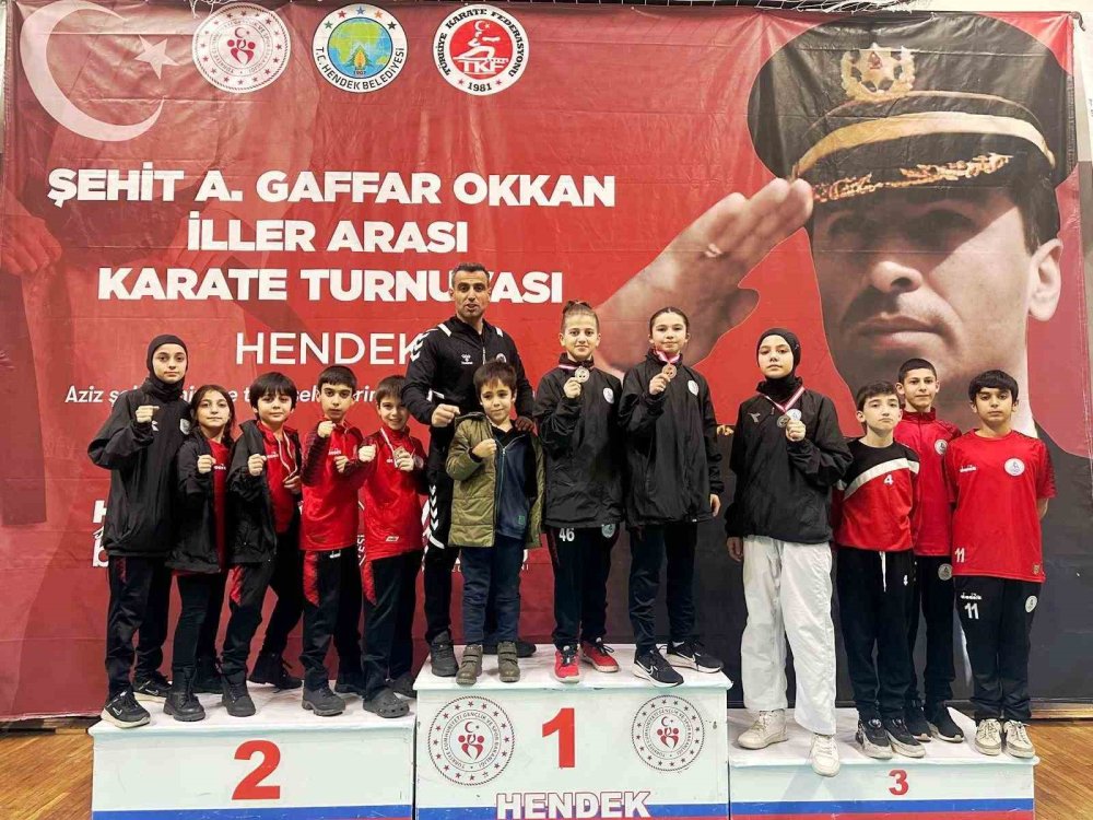 genc karateciler kursuye cikti 0 Fl8ZlROU