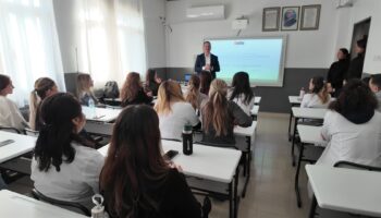 gencler ve ogretmenler iklim krizine karsi bilincleniyor e6S1zCV8