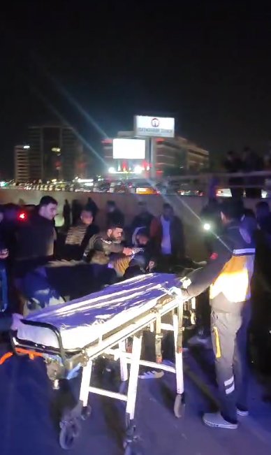 hatayda feci kaza motosiklet yayalara carpti yarali var 0