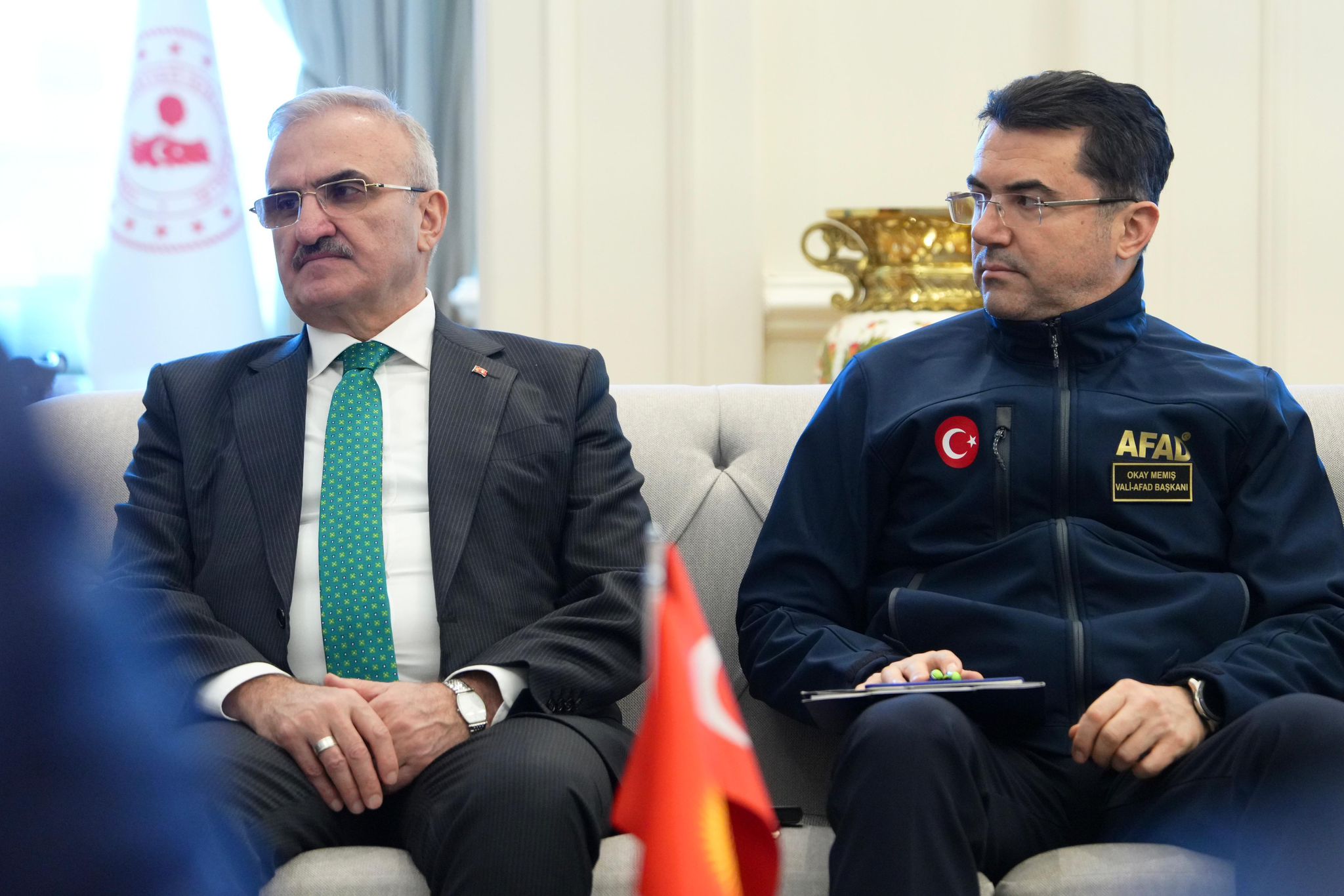 icisleri bakani yerlikaya kirgizistan acil durumlar bakani ajikeyevi kabul etti 2 lIdkc5Ok