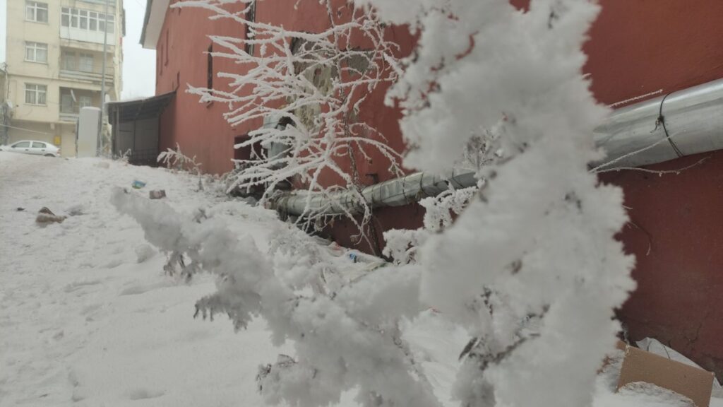 ilimiz buz tuttu eksi 23u gordu xKGl1dNG