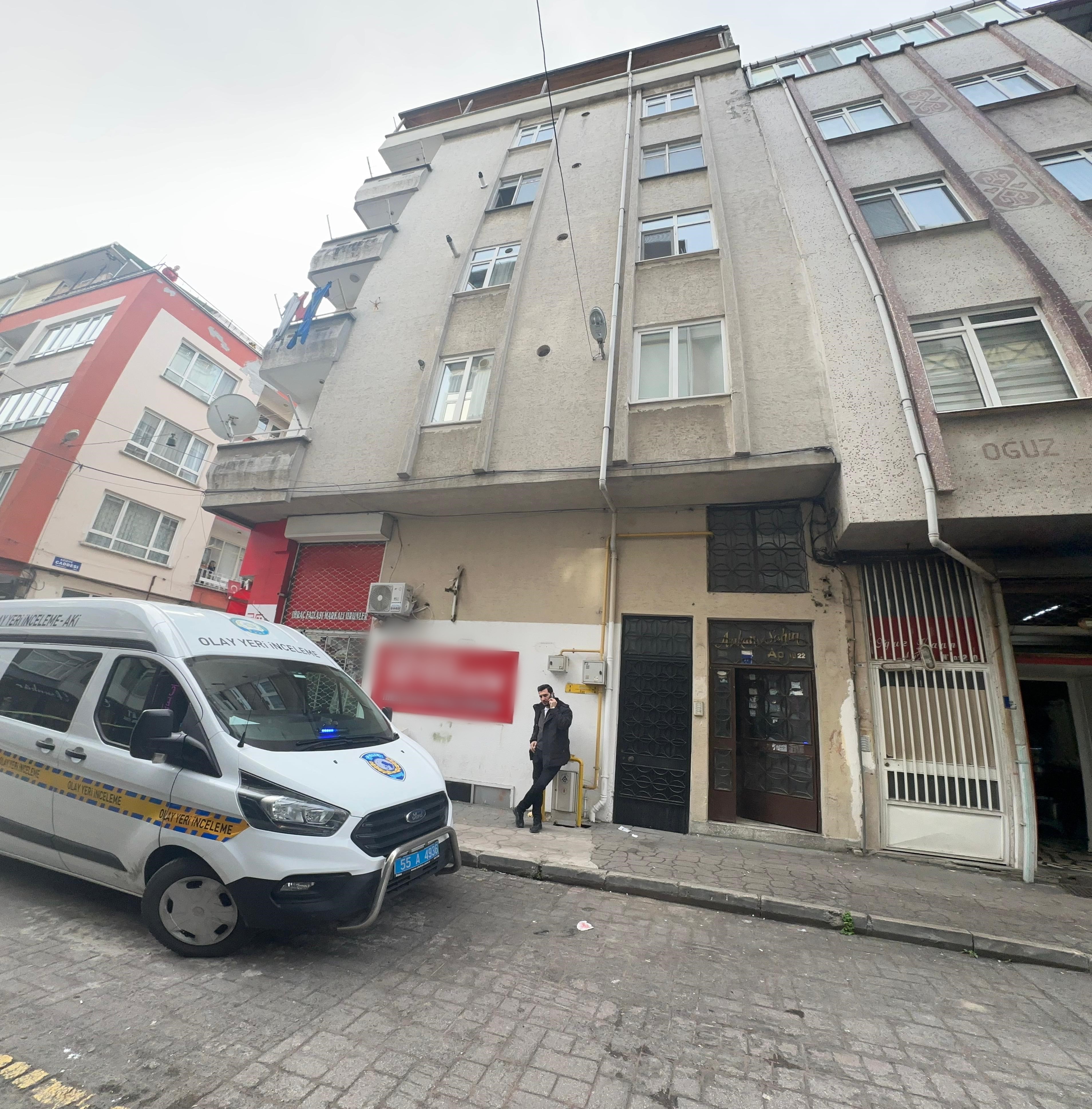 intihar girisiminde bulundu son anda ipi bicakla kestiler 3 yU9z4fFj