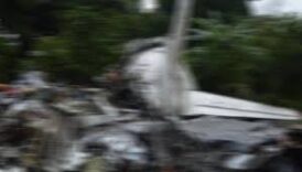 iranda askeri ucak dustu pilotlar sag kurtuldu 5tGYLBRH