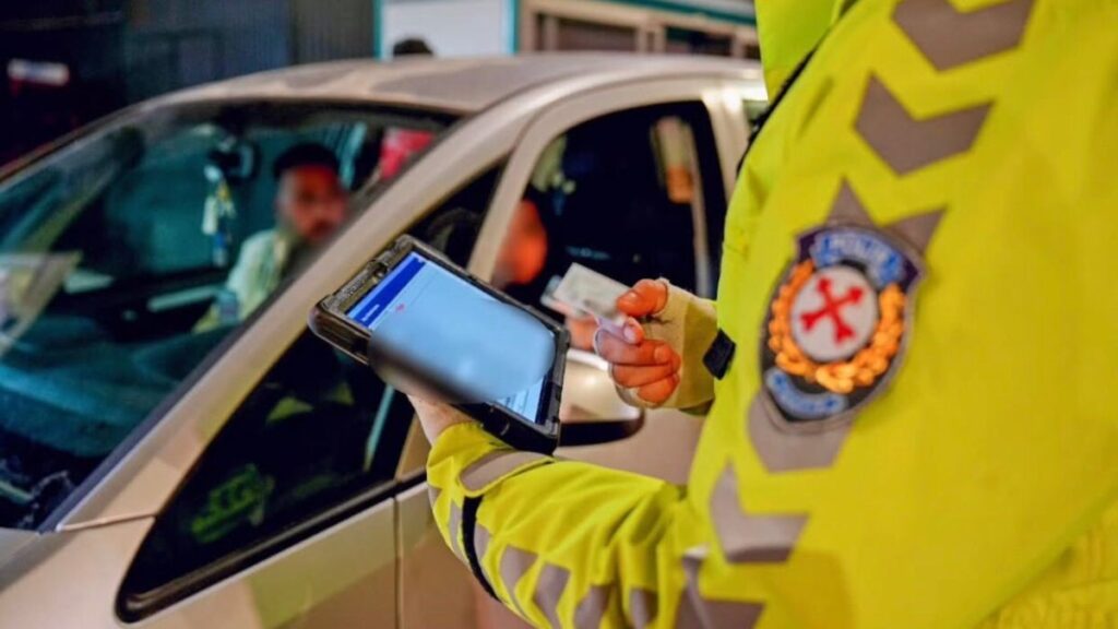 Isparta’da 11 sürücüye para cezası 4 ispartada 11 surucuye para cezasi lmjsLCOx