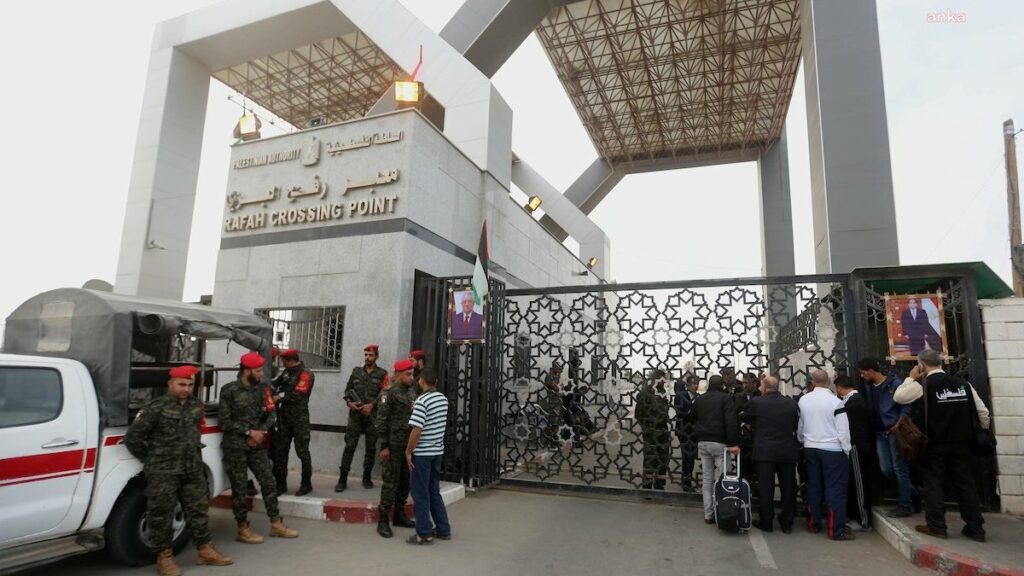 israil gazze misir sinirindaki gecisin kontrolunu surdurecegini duyurdu LL4LjMgZ