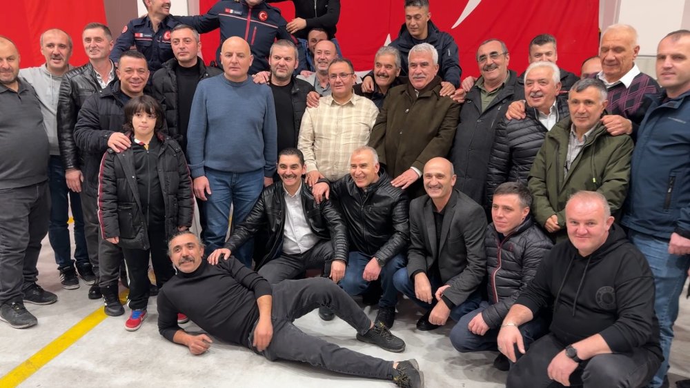 istanbul itfaiyesinden emekli olanlara veda toreni duzenlendi boyle ugurlandilar 4 wQhOlFDu