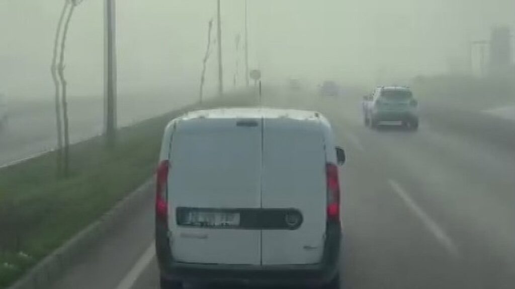 itfaiyecilere yol vermedi cezayi yedi Ze1a64q1