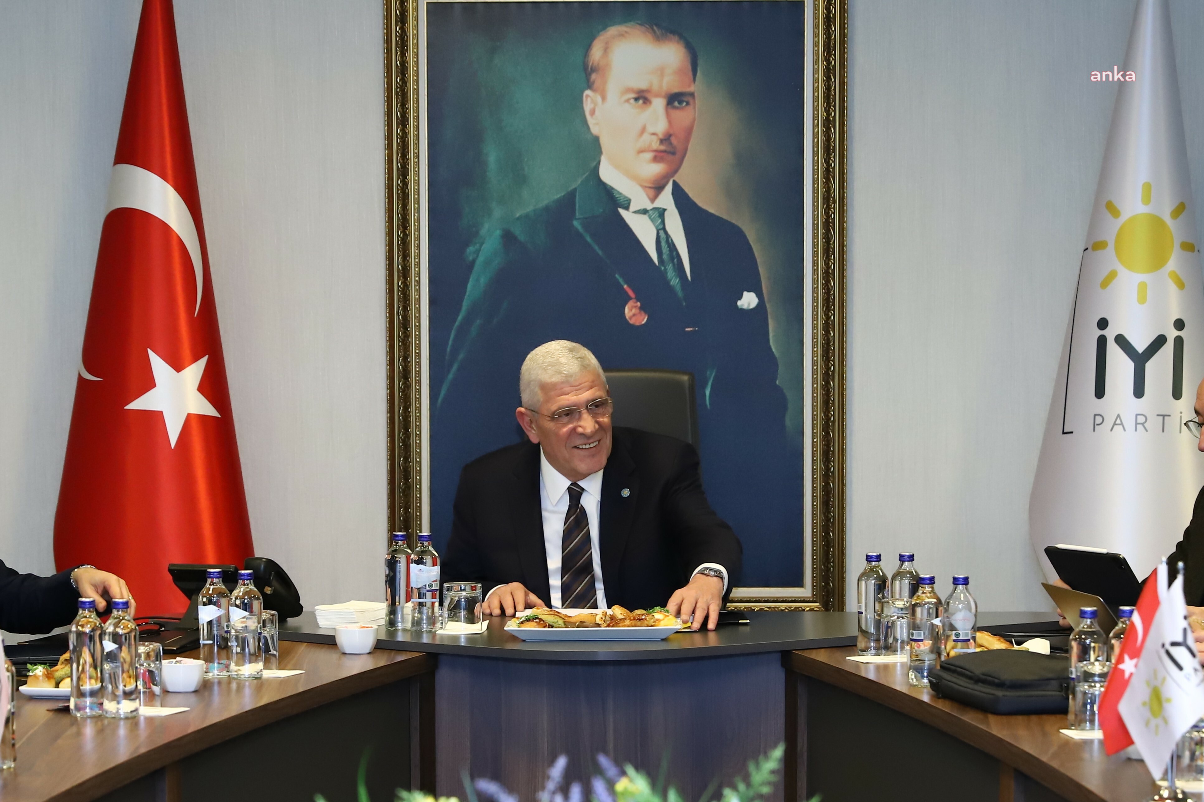 iyi parti baskanlik divani toplandi 0 M6ADzsIl