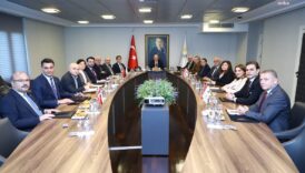 iyi parti baskanlik divani toplandi YOBHb4e3