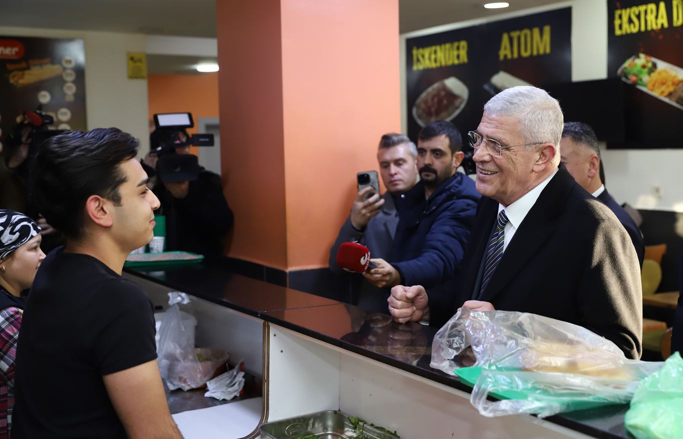 iyi parti lideri musavat dervisoglu kirikkalede esnafi ziyaret etti 4 wsJCWFTZ