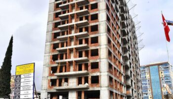 izmir buyuksehir belediyesinin ornekkoy kentsel donusum ihalesine karsi acilan davaya red i1mUxPGe