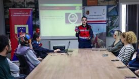 jandarma ekipleri firma calisanlarini bilgilendirdi Z3pXuRbL