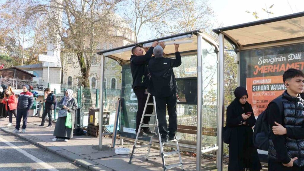 kadin ve cocuklarin guvenligi icin duraklar aydinlatilmaya baslandi tZD1dyVN