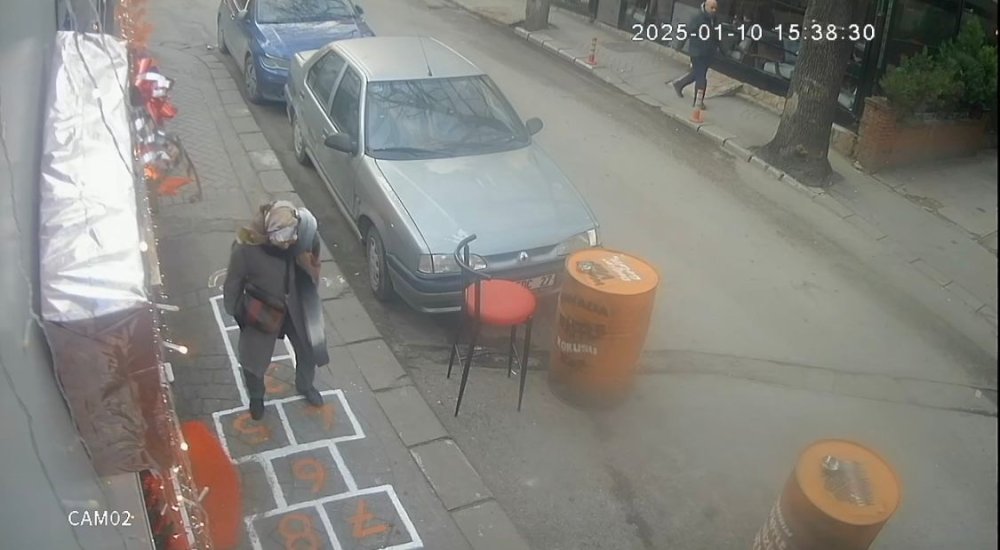 kaldirima seksek oyunu cizdi renkli goruntuler olustu 1 AAqZzOHq